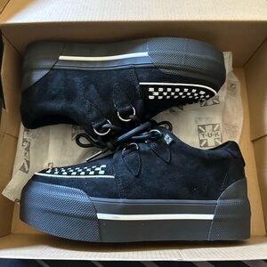 Black & white platform Creepers